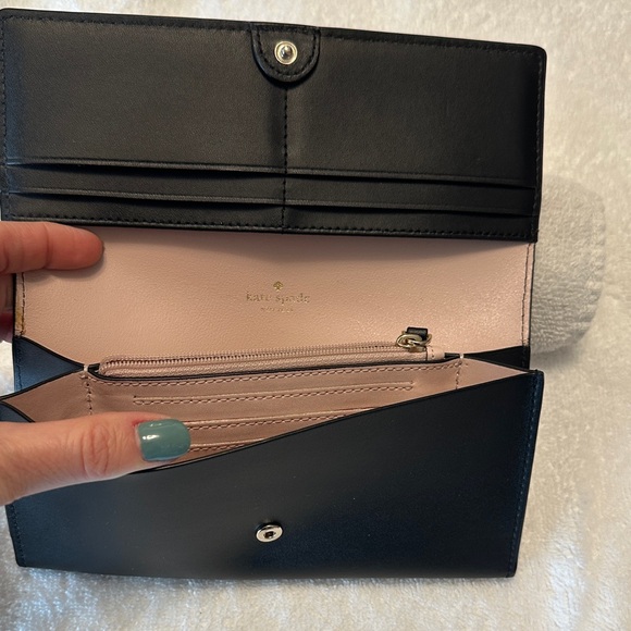 Kate Spade New York Arbour Hill Smooth Leather Black Wallet - Picture 10 of 10